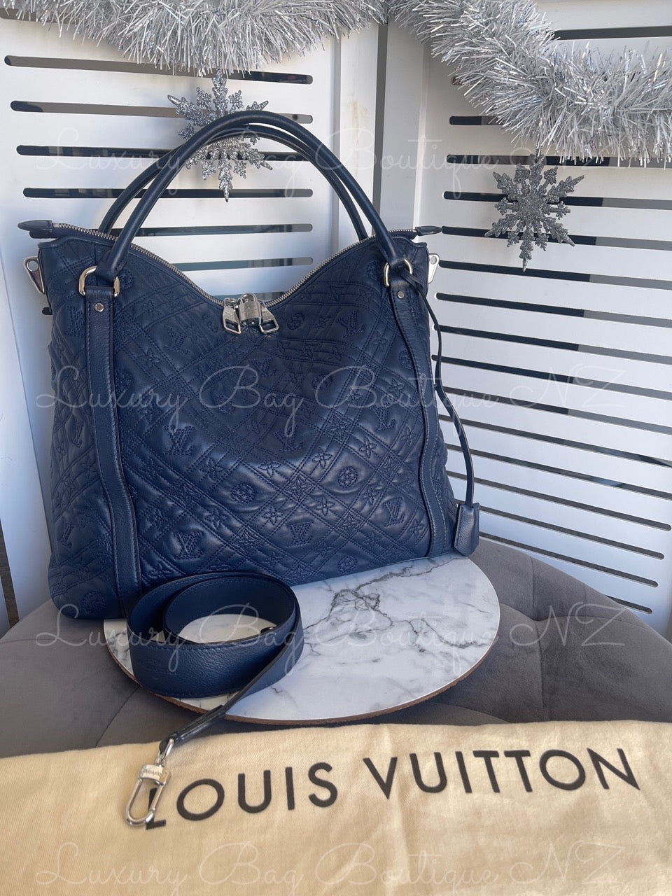 LOUIS VUITTON Antheia Ixia MM Leather Shoulder Bag Blue