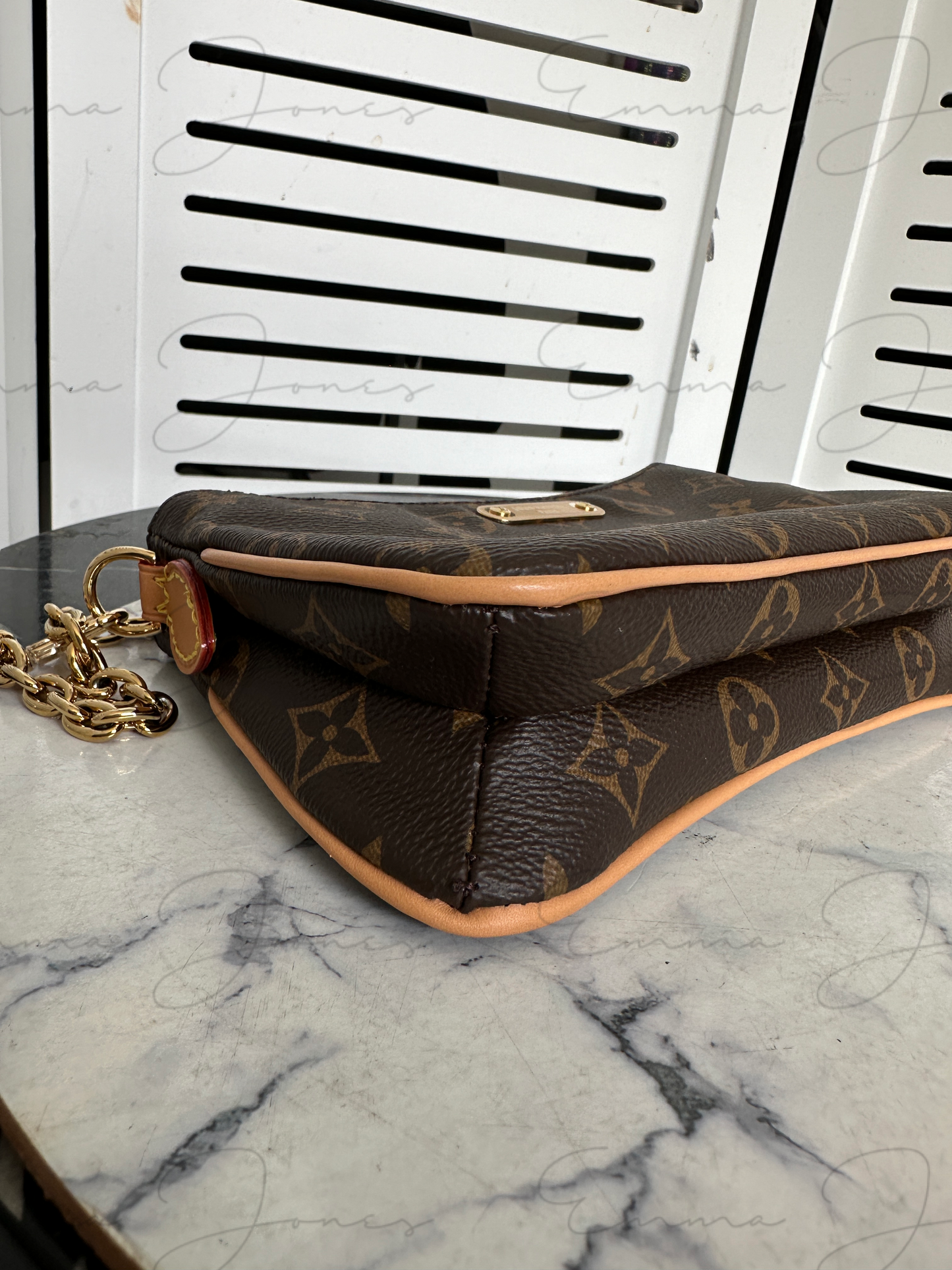 Louis Vuitton Liv Pochette