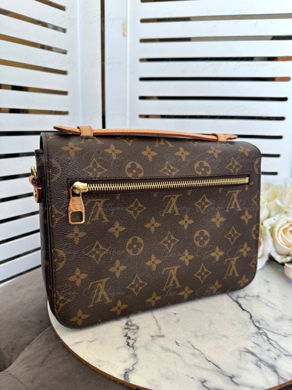 Louis Vuitton Pochette Metis Monogram