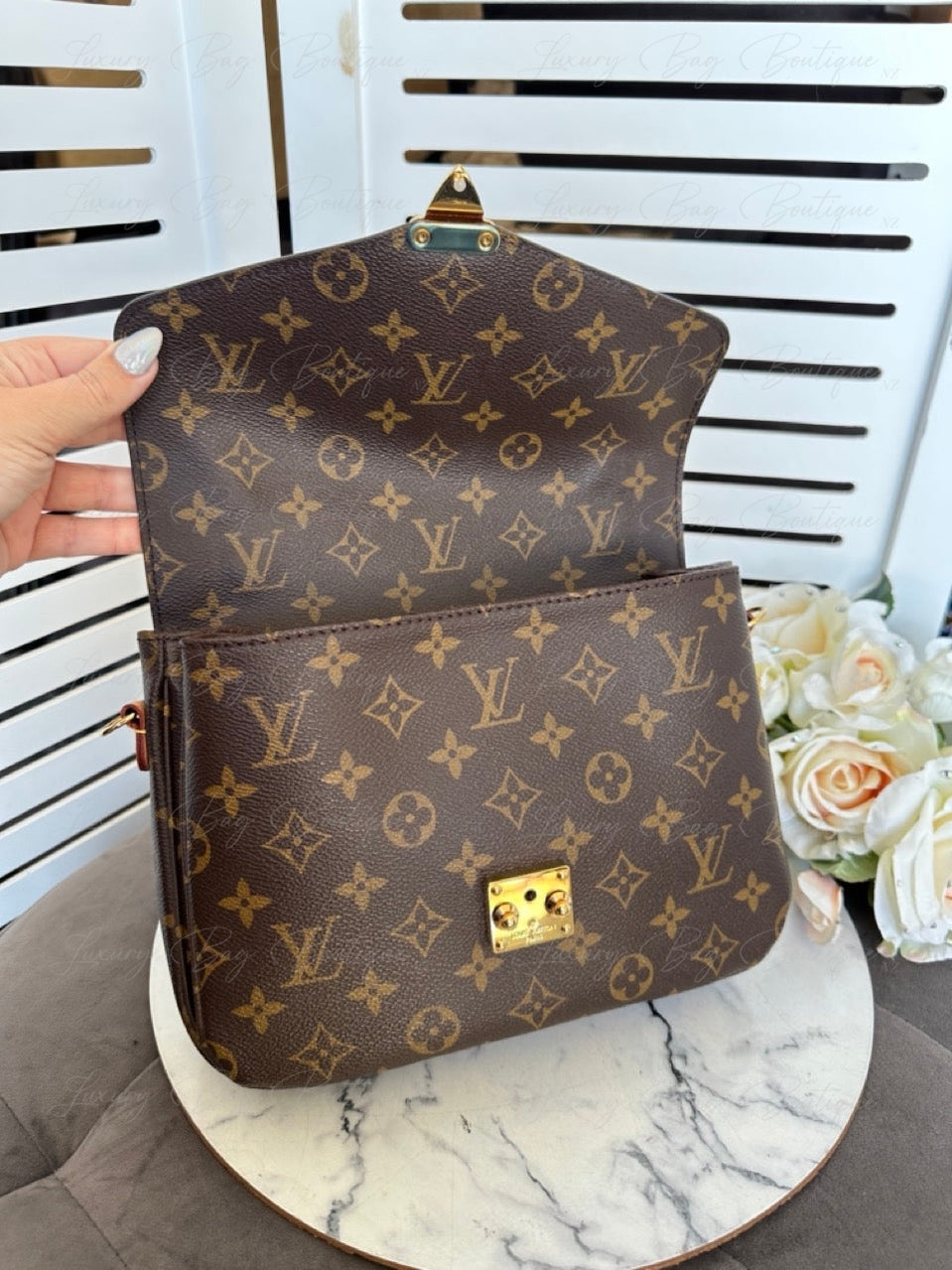 Louis Vuitton Pochette Metis Monogram