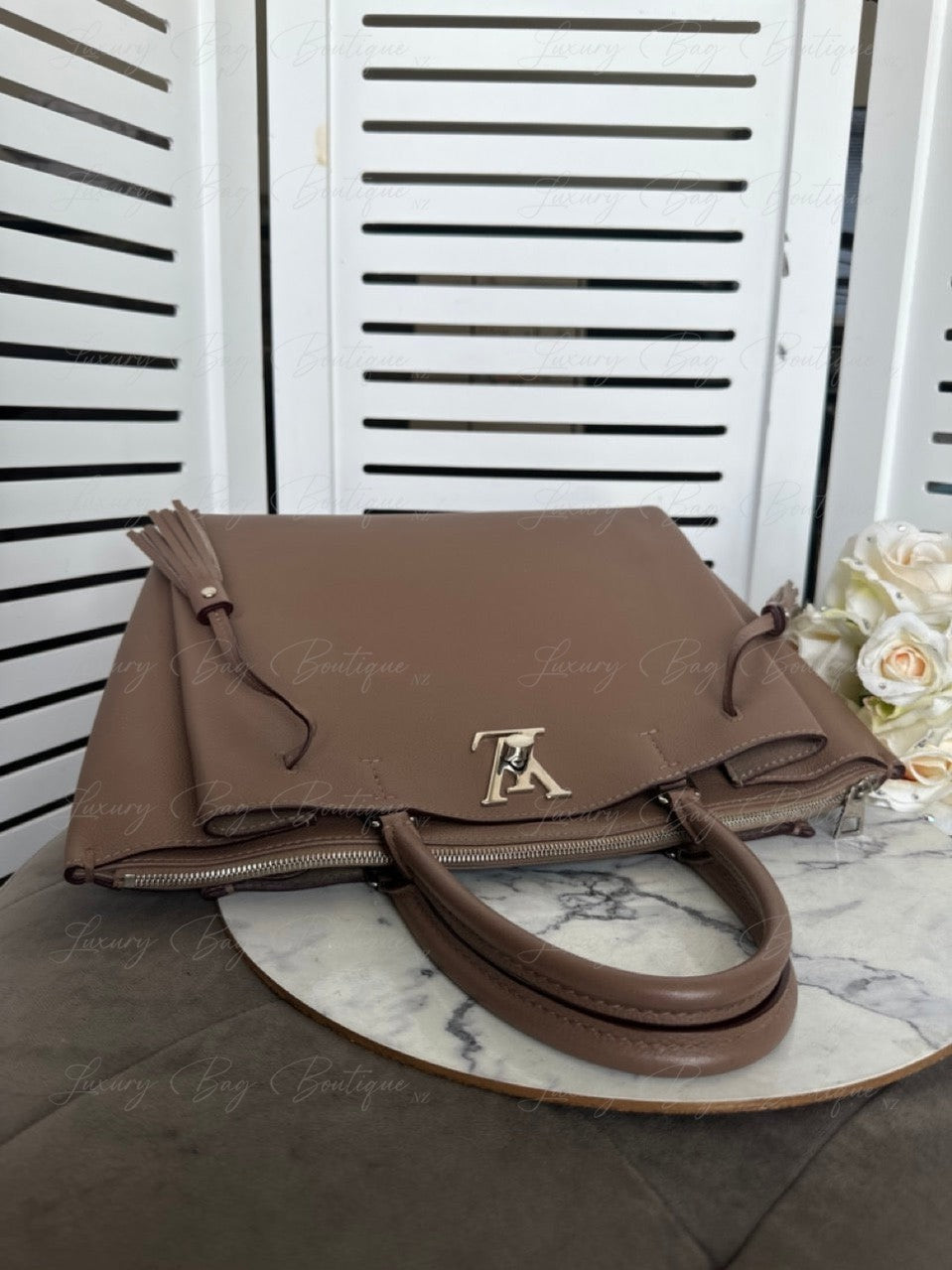 Louis Vuitton Lockmeto Tote Glacé