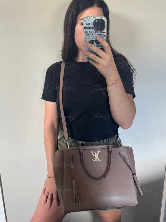 Louis Vuitton Lockmeto Tote Glacé