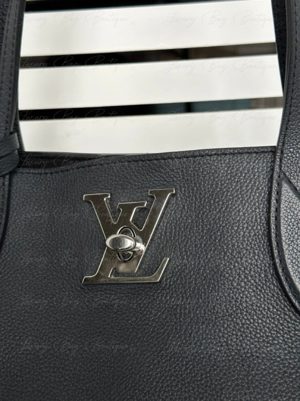 Louis Vuitton Lockme Go Tote – luxurybagboutiquenz