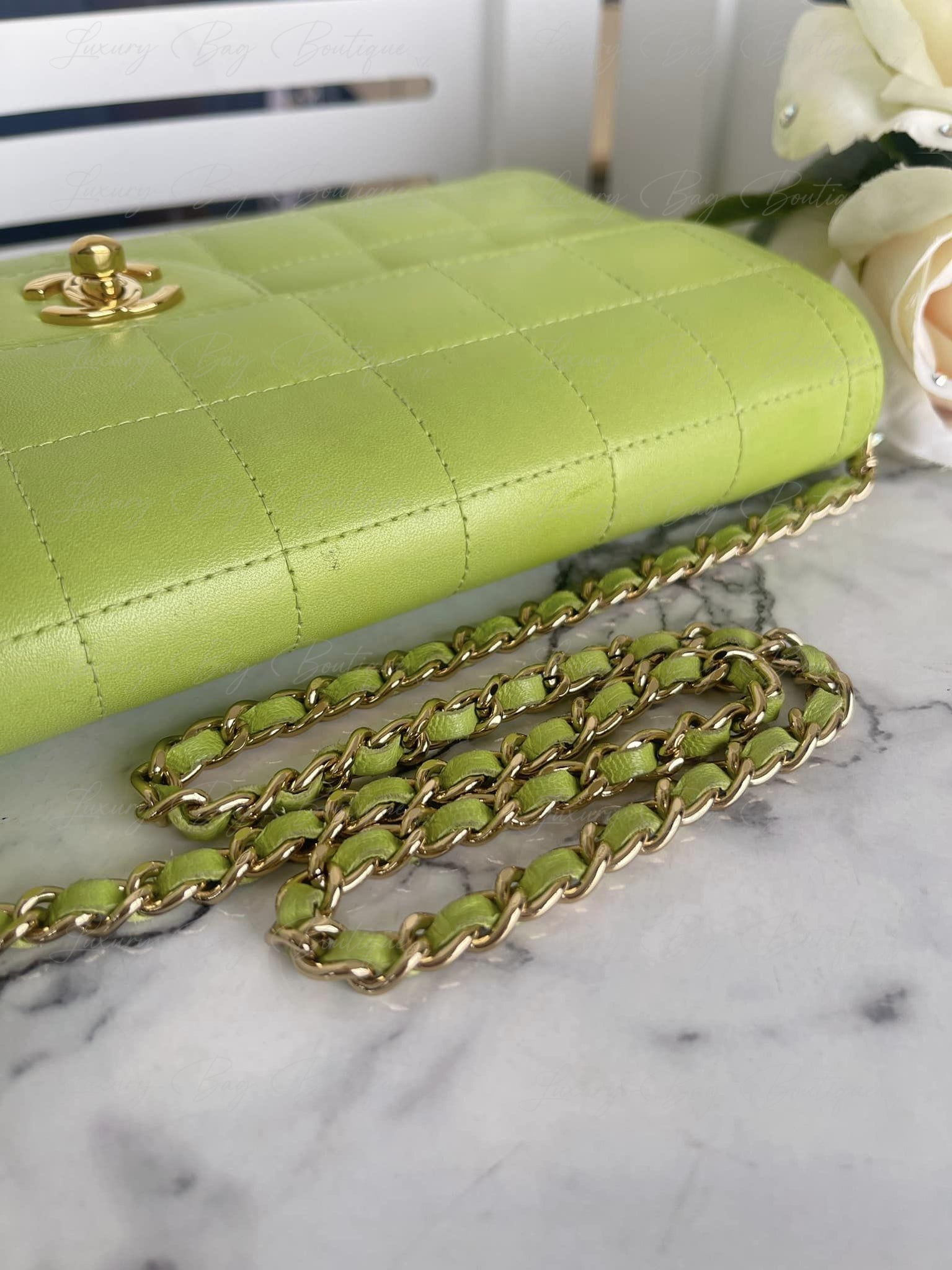 Chanel Lime Green Chocolate Bar Shoulder Bag – luxurybagboutiquenz