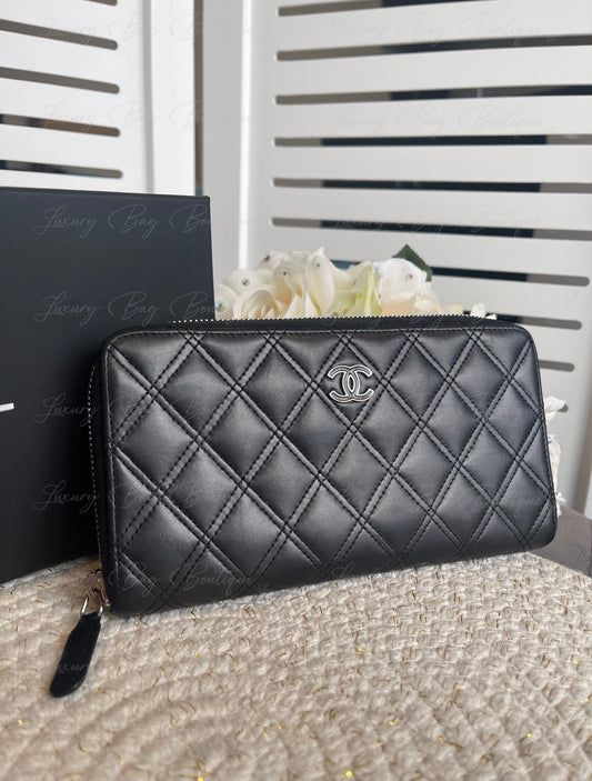 Chanel Black Zippered Wallet