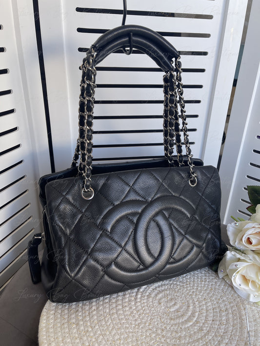 Chanel Caviar Shoulder Bag