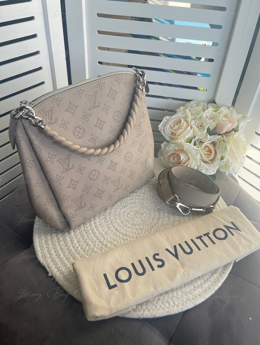 Louis Vuitton Babylone Chain BB Mahina Galet