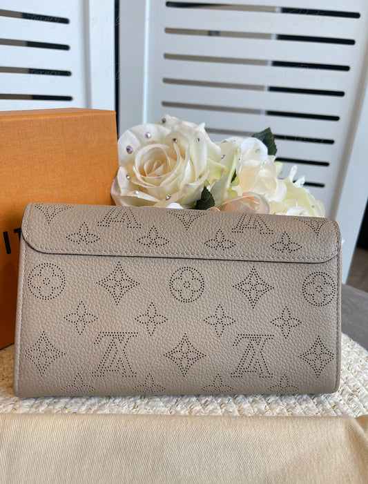 Louis Vuitton Mahina Iris Wallet